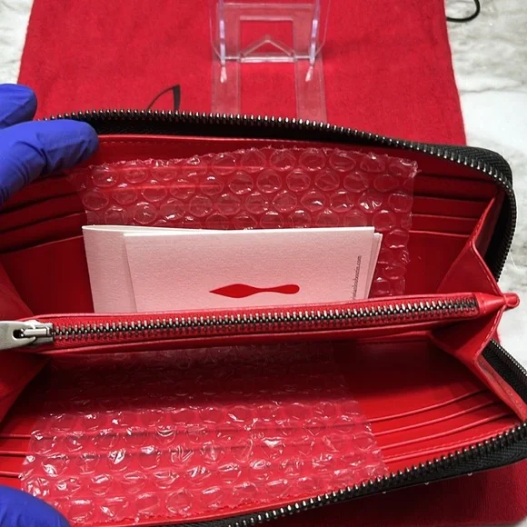 Christian Louboutin Panettone Spikes, Long Wallet Black with Silver Spikes VGUC - Picture 8 of 16